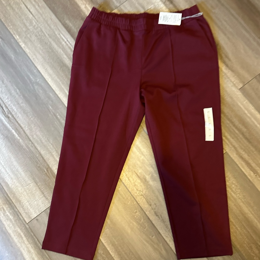 NWT Burgundy XL high rise knit ankle pants